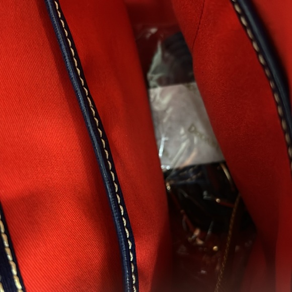 Dooney & Bourke new with tags zip zip satchel - Picture 6 of 9